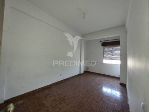T2 setubal remodelado