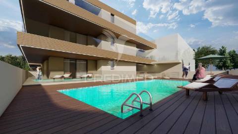 Apartamento t1 c/terraço - condomínio a 300m da praia,