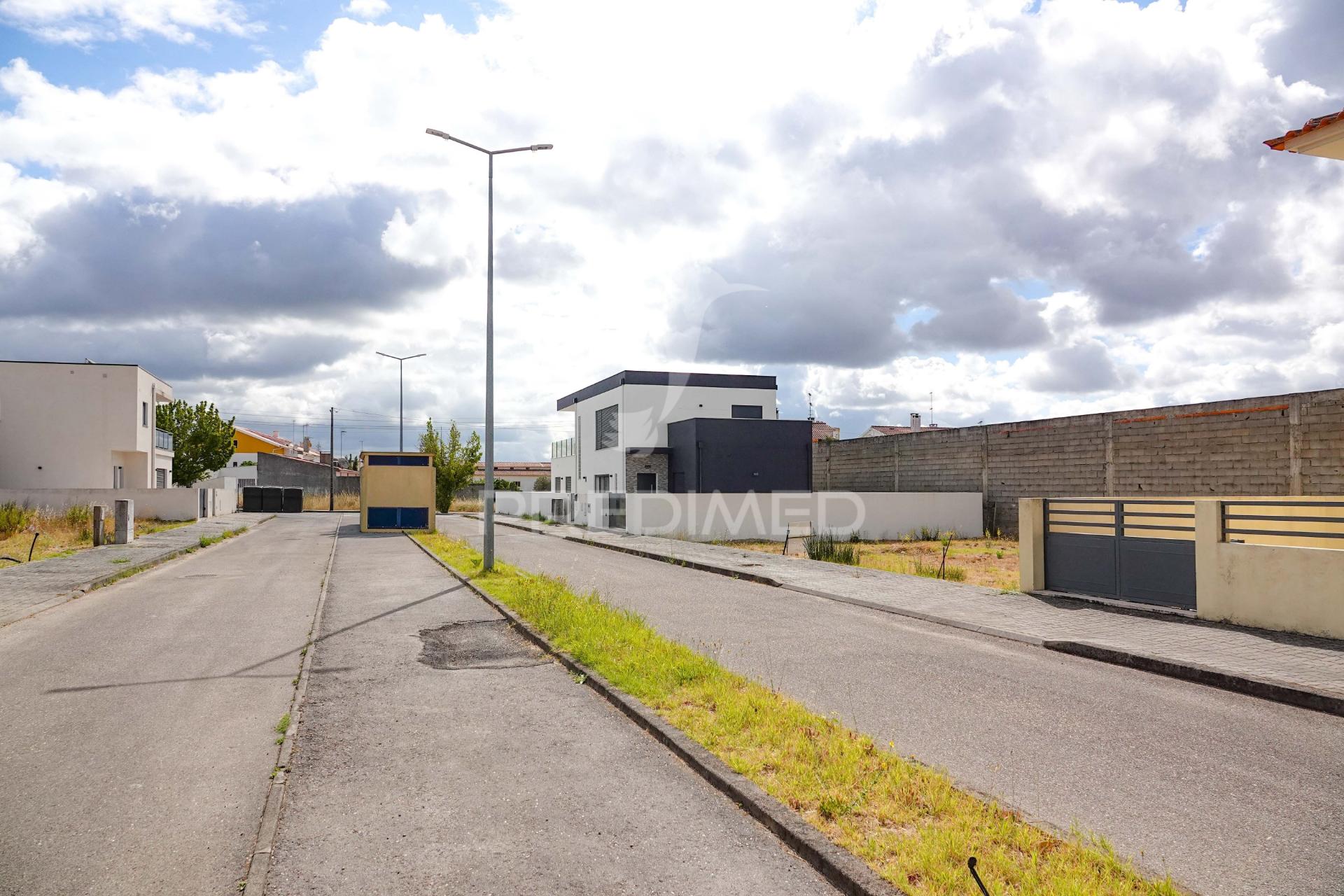 Lote para construção de moradia em abrantes.