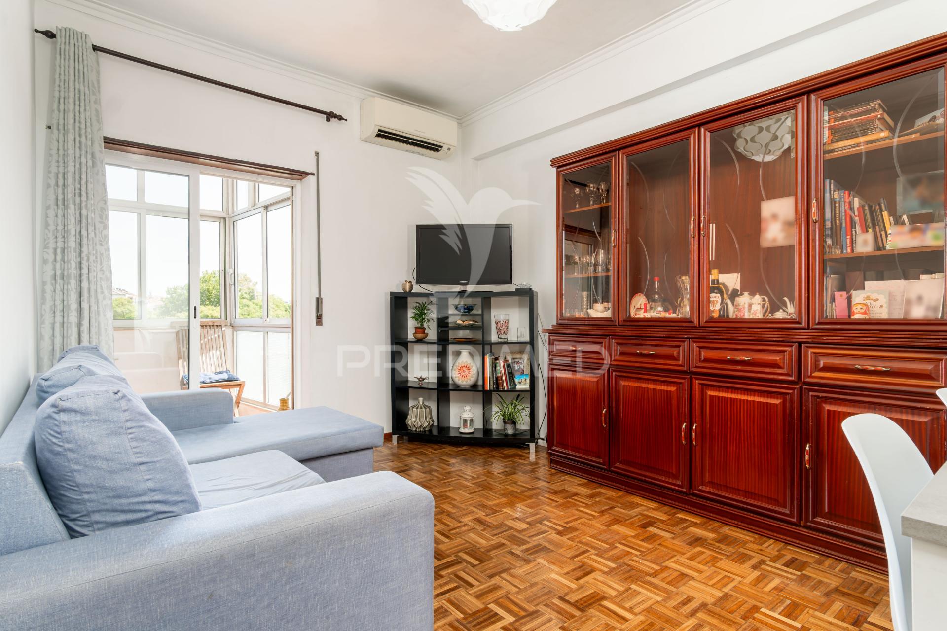 Apartamento t2 c/  varandas  - forte da casa - vila franca de xira