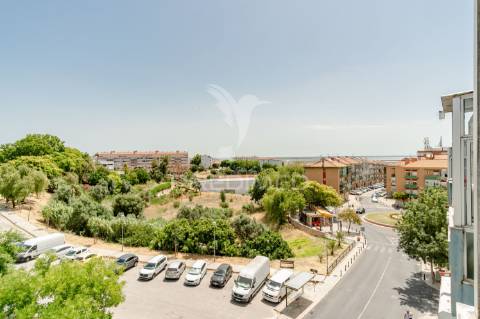 Apartamento t2 c/  varandas  - forte da casa - vila franca de xira