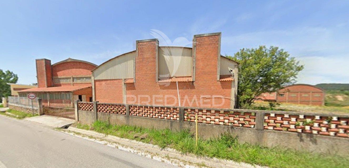 Armazém industrial com 11.765 m² -  côja, arganil
