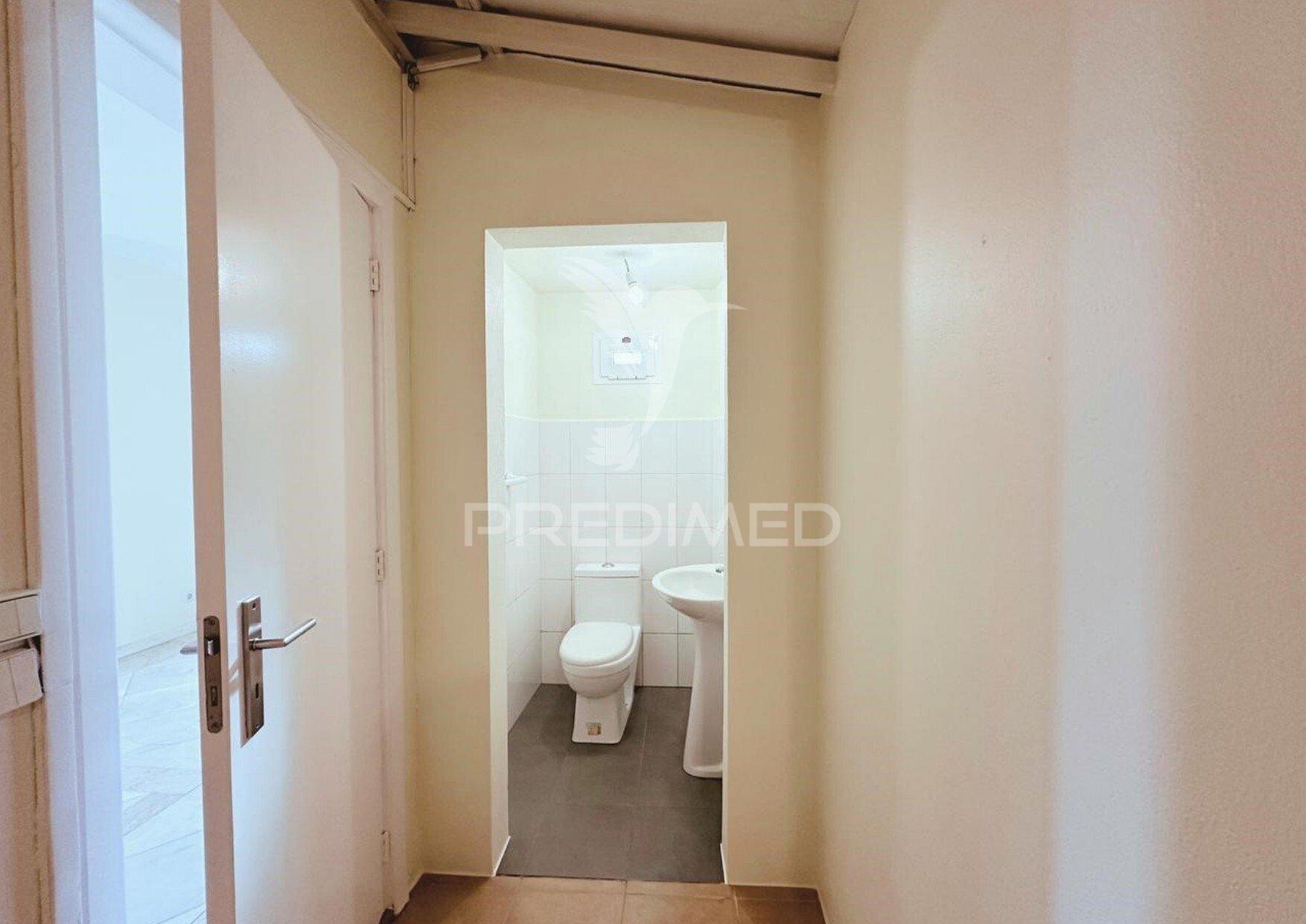 Moradia t2 renovada com logradouro – monte, funchal