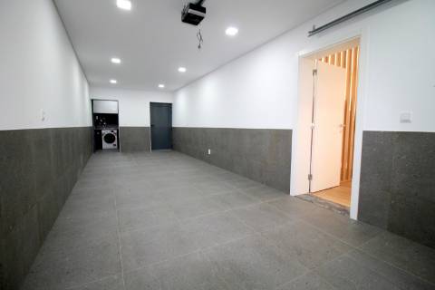 MORADIA T4 NOVA em LOURES