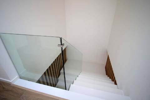 MORADIA T4 NOVA em LOURES