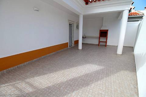 Moradia T3 +1 Usada na Ericeira com excelente vista de mar