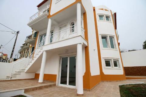 Moradia T3 +1 Usada na Ericeira com excelente vista de mar