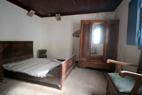 Moradia T3 com projeto aprovado, em São Pedro da Cadeira