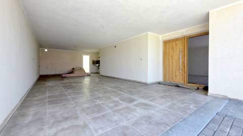 MORADIA T4 TÉRREA NOVA em SANTO ISIDORO