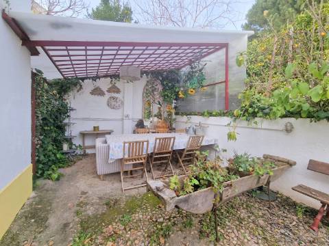 MORADIA T3 com garagem em Vila Nova da Barquinha.