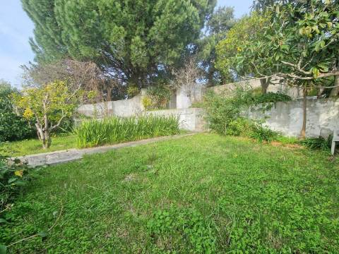 MORADIA T3 com garagem em Vila Nova da Barquinha.