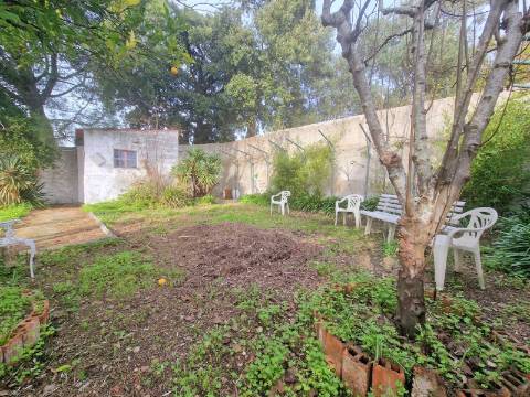 MORADIA T3 com garagem em Vila Nova da Barquinha.