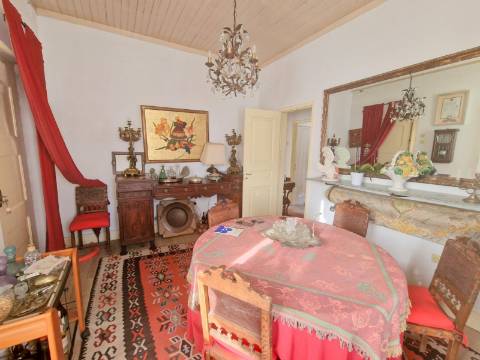 MORADIA T3 com garagem em Vila Nova da Barquinha.