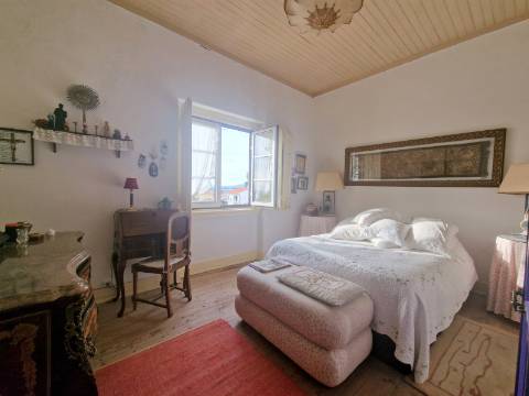 MORADIA T3 com garagem em Vila Nova da Barquinha.