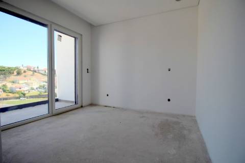 Moradia T3 Nova na Ericeira