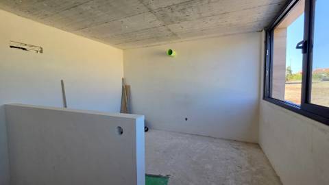 Moradia T3+1 Ericeira com piscina e jardim