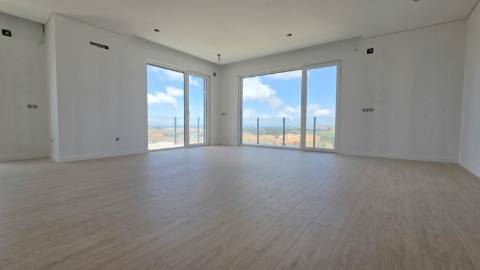 Apartamento T4 novo - Mafra Centro