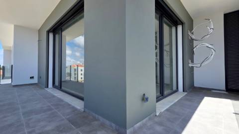 Apartamento T4 novo - Mafra Centro