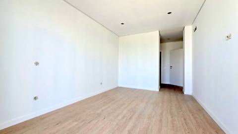 Apartamento T4 novo - Mafra Centro