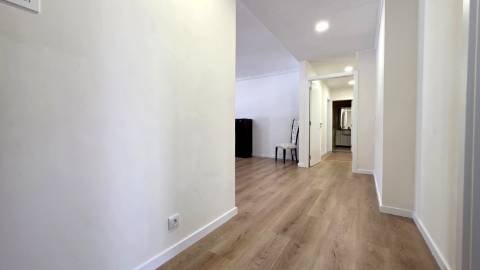 Apartamento T3 com terraço - centro de Mafra