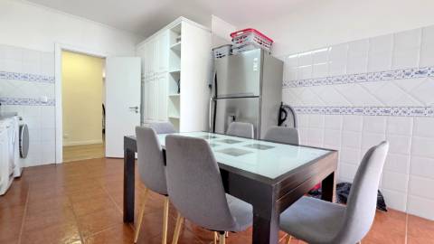 Apartamento T3 com terraço - centro de Mafra