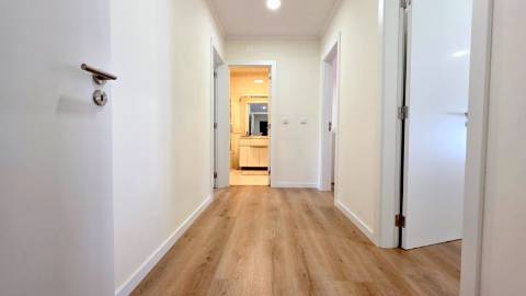 Apartamento T3 com terraço - centro de Mafra
