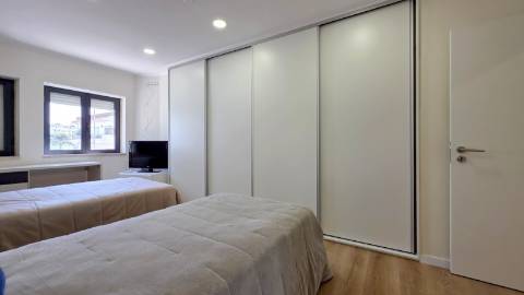 Apartamento T3 com terraço - centro de Mafra