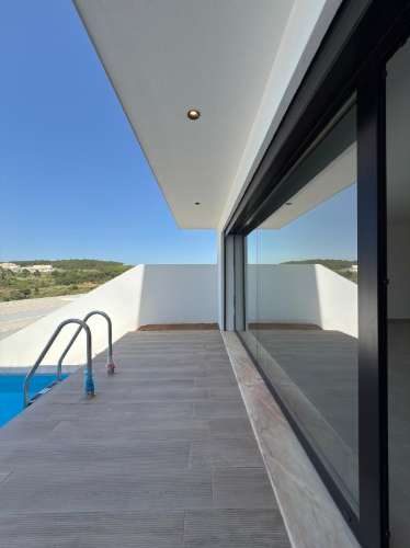 MORADIA GEMINADA T3 COM PISCINA E VISTA DE MAR - ERICEIRA