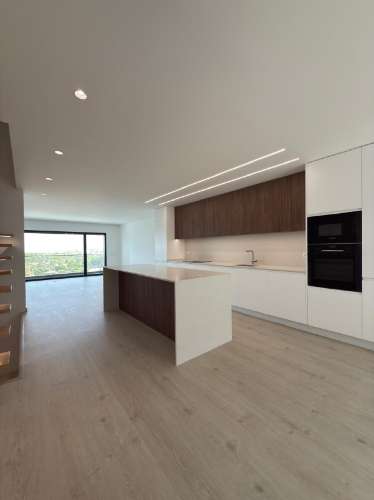 MORADIA GEMINADA T3 COM PISCINA E VISTA DE MAR - ERICEIRA