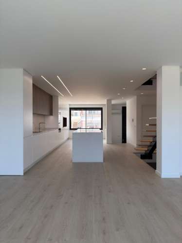 MORADIA GEMINADA T3 COM PISCINA E VISTA DE MAR - ERICEIRA