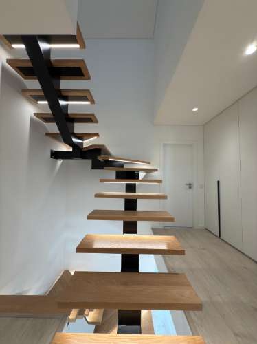 MORADIA GEMINADA T3 COM PISCINA E VISTA DE MAR - ERICEIRA