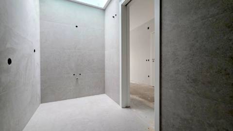 MORADIA T4 GEMINADA NOVA EM MAFRA.