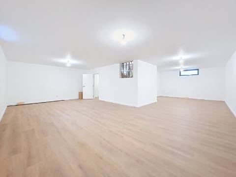 MORADIA T4 NOVA EM MAFRA.