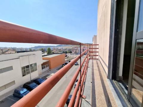 Apartamento T3 usado em Vialonga