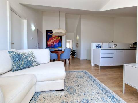 Apartamento T4 duplex, com vista de Mar, Ericeira