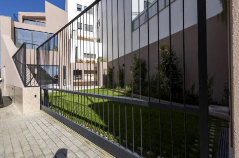 Moradia T3, nova, no centro de Mafra.