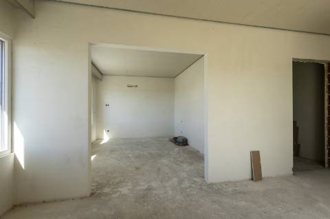 Moradia T4 nova com piscina e de Design moderno, em Mafra.