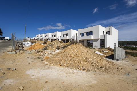 Moradia T4 nova de Design moderno, em Mafra.