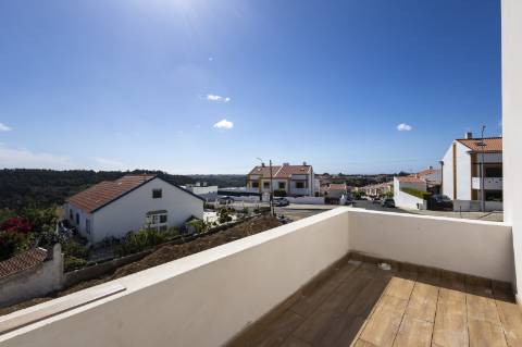 Moradia T4 nova de Design moderno, em Mafra.