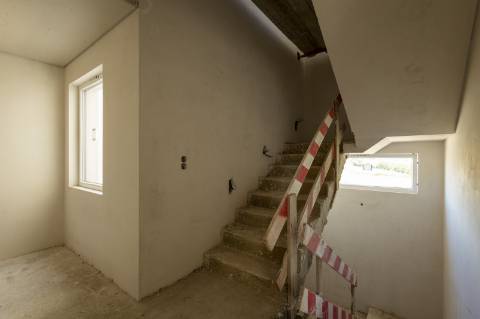 Moradia T4 nova com piscina e de Design moderno, em Mafra.