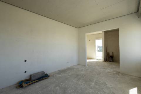 Moradia T4 nova com piscina e de Design moderno, em Mafra.