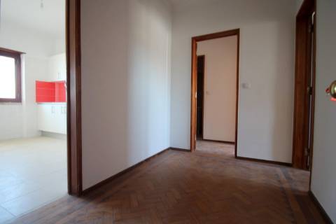 Apartamento T2 usado em Vialonga