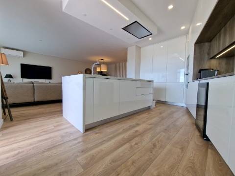 Apartamento T3 com terraço com 144,88 m2 e barbecue coberto - Ericeira