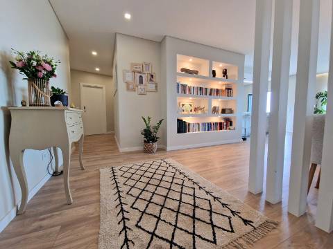 Apartamento T3 com terraço com 144,88 m2 e barbecue coberto - Ericeira