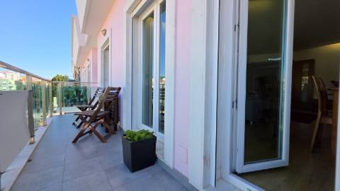 Apartamento T3 Duplex, com duas salas, usado na Malveira