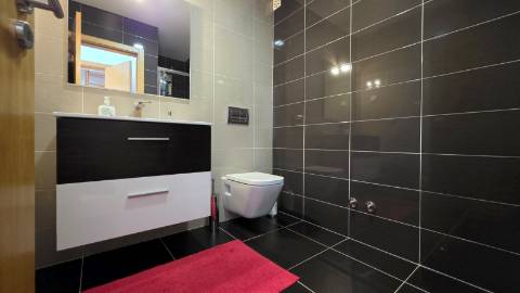 Apartamento T3 Duplex, com duas salas, usado na Malveira