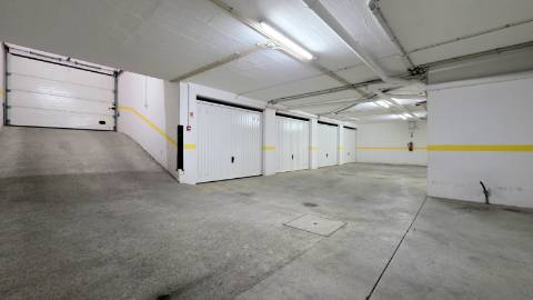 Apartamento T3 Duplex, com duas salas, usado na Malveira