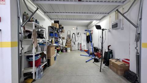 Apartamento T3 Duplex, com duas salas, usado na Malveira