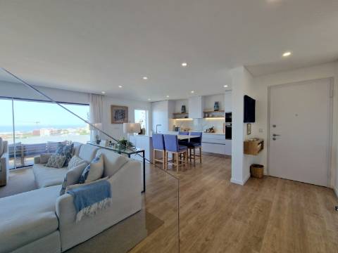 Apartamento T4 duplex, com vista de Mar, Ericeira