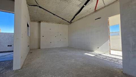 Moradia isolada T4+1 de arquitetura contemporânea na Ventosa - Torres Vedras.